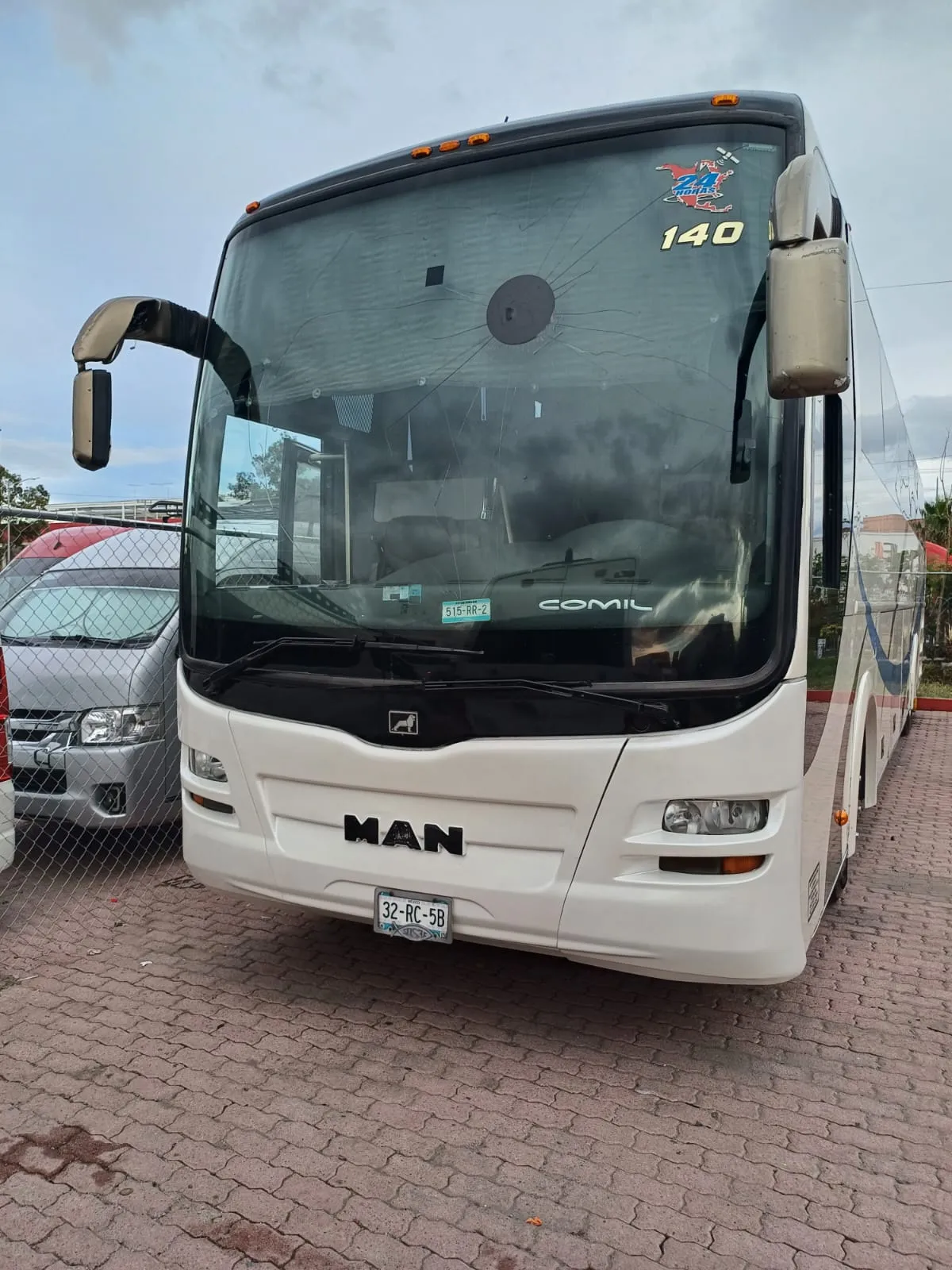 Autobús - 48 y 50 Pasajeros - Imagen 2
